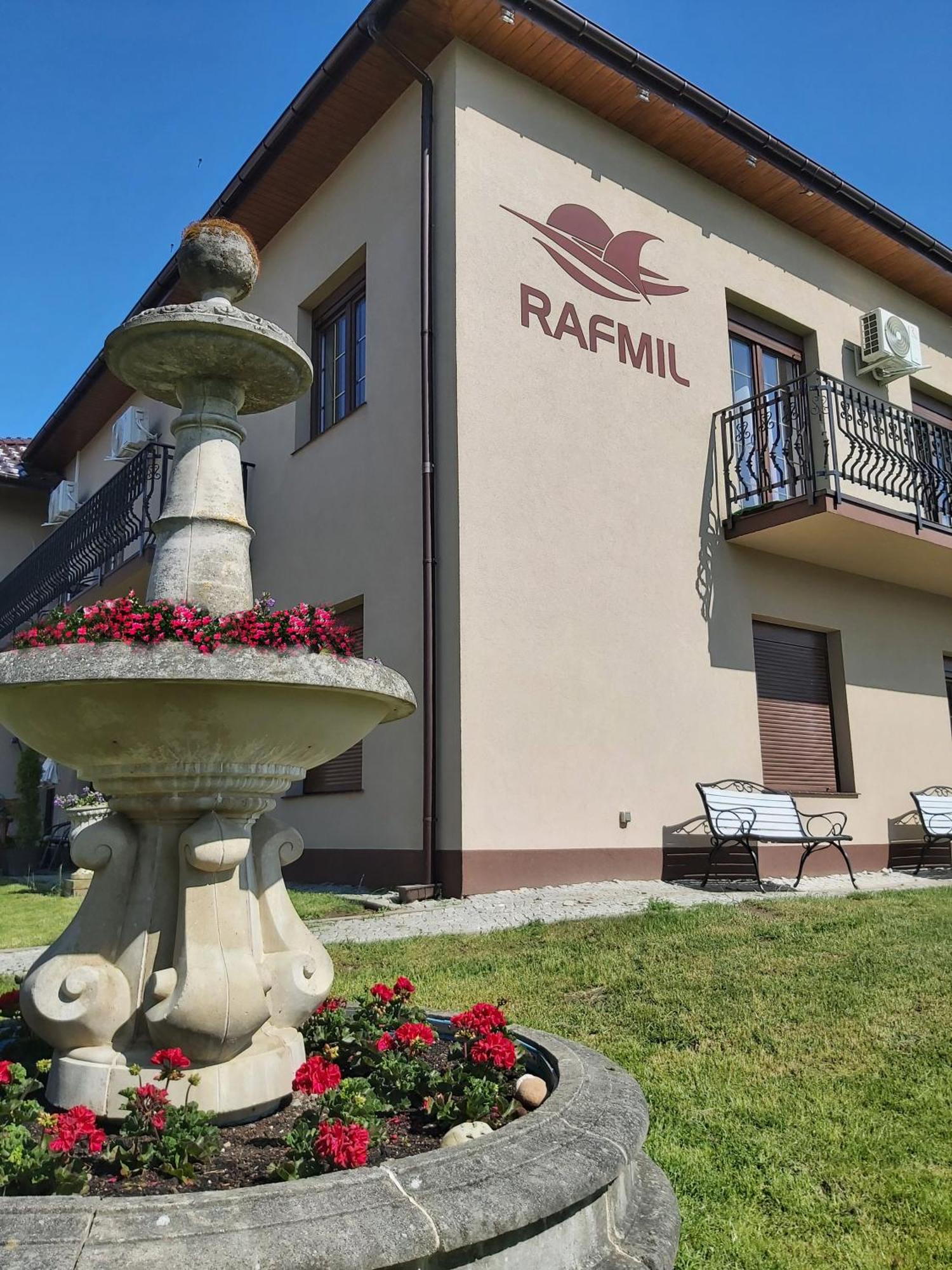 Osrodek Wypoczynkowy Raf-Mil Aparthotel Wicie  Exterior foto
