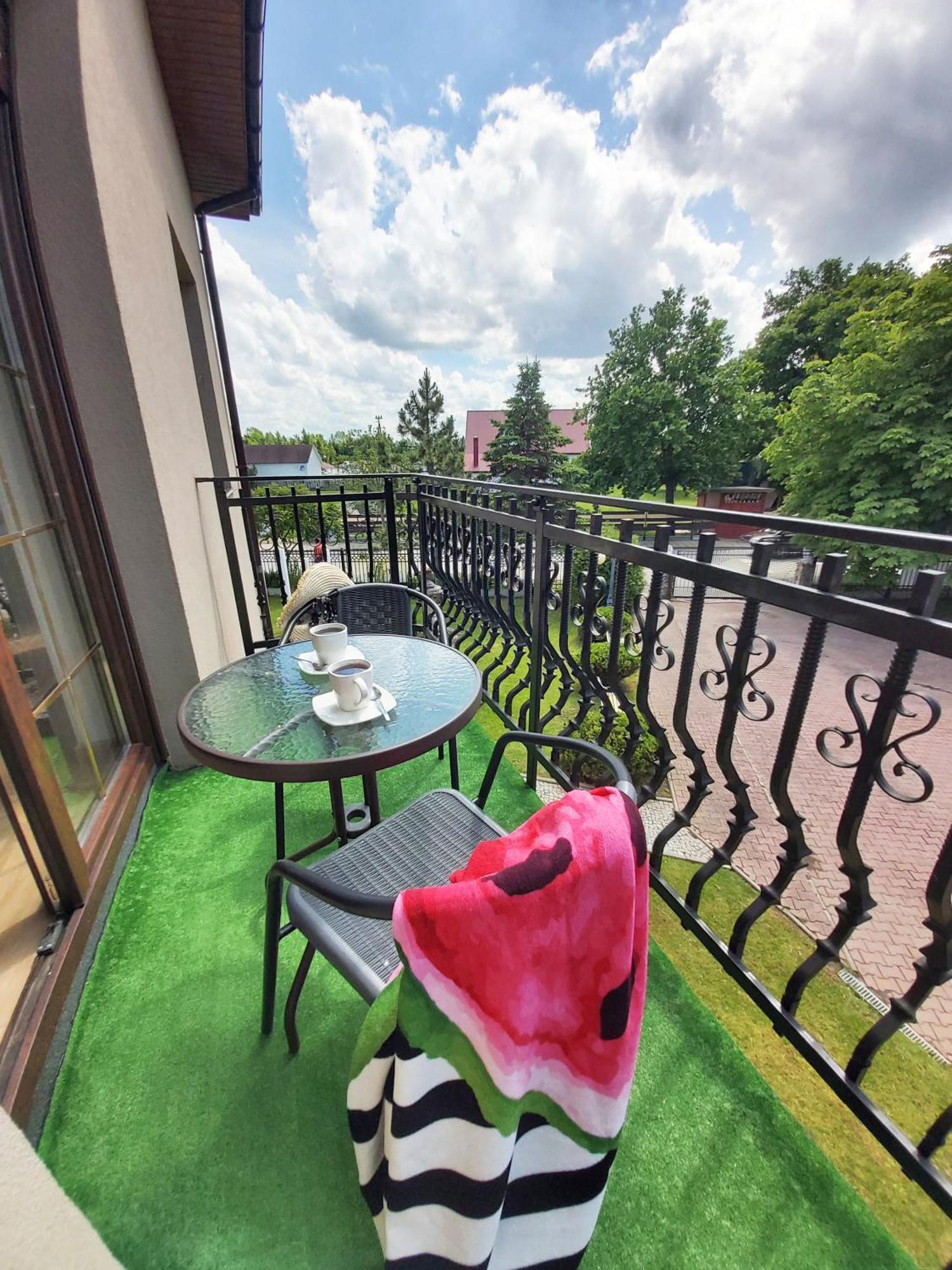 Osrodek Wypoczynkowy Raf-Mil Aparthotel Wicie  Exterior foto