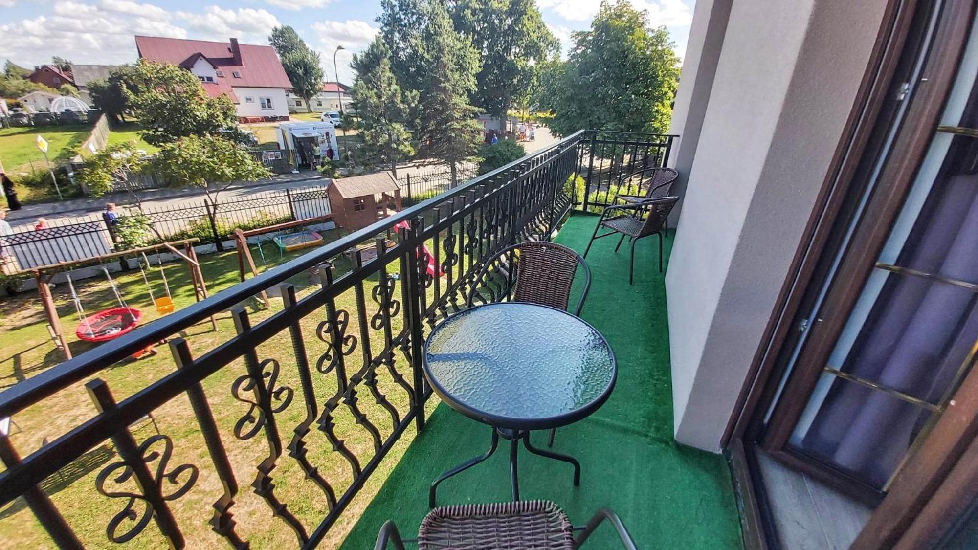 Osrodek Wypoczynkowy Raf-Mil Aparthotel Wicie  Exterior foto